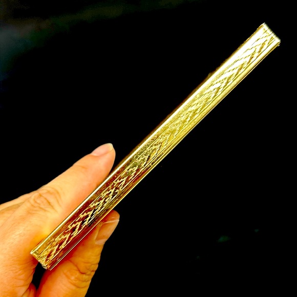 Vintage set of three brass with chevron designn easel style picture  frames - Picture 7 of 8